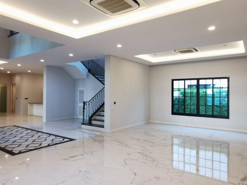 Baan Sansiri Pattanakarn 5bed 6bath 232 Sq wah 220,000,000 Am: 0656199198