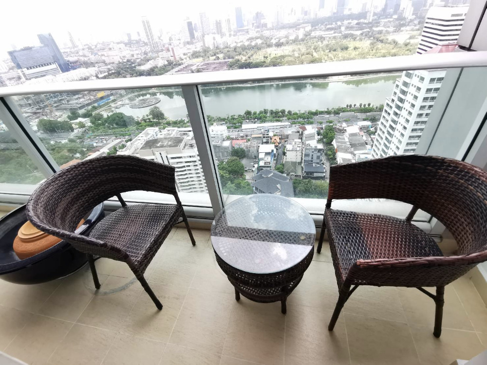 Millennium Residence 3bed 3bath 193sqm. 120,000/mth Am: 0656199198