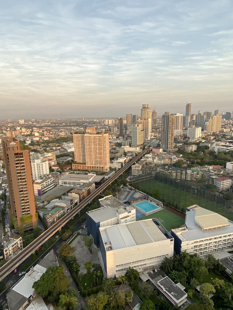 Rhythm Sukhumvit 42 78sqm. 2bed 2bath 14,900,000 Am: 0656199198