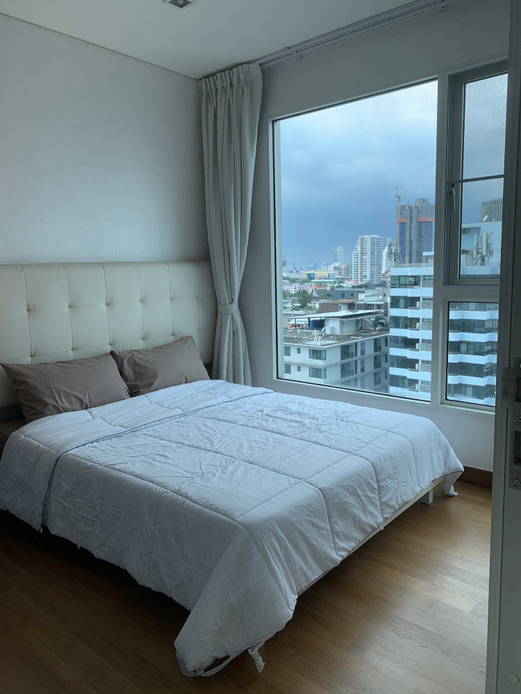 Ivy Thonglor 4bed 4bath 186sqm. 130,000/mth Am: 0656199198