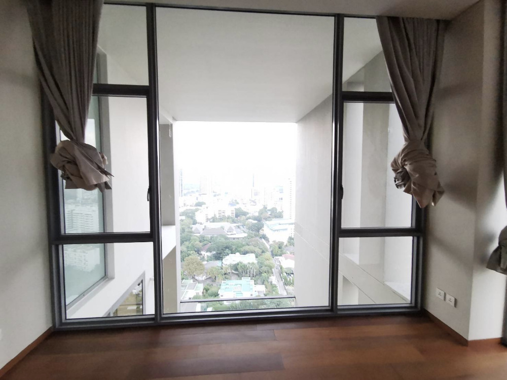 Sukhothai Residences 3bed 3bath Duplex 232sqm. 79,500,000 Am: 0656199198