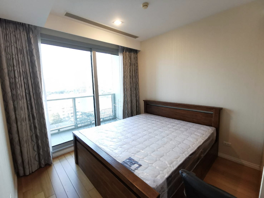 The River 2bed 2bath 99.5sqm. 21,000,000 Facing north Icon Siam Am: 0656199198