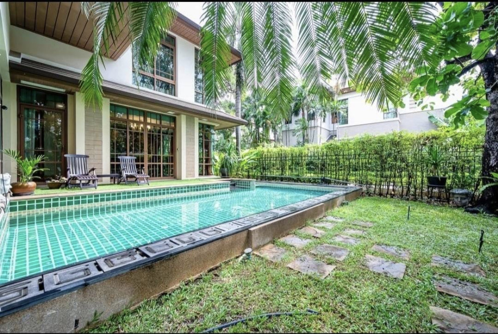 ฺBaan Sansiri Sukhumvit 67 5bed 6bath 158sqwah 560sqm. 189,000,000 Am: 0656199198