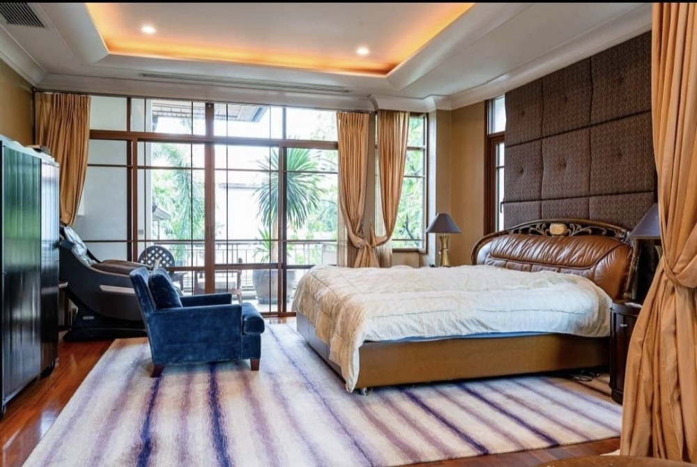 ฺBaan Sansiri Sukhumvit 67 5bed 6bath 158sqwah 560sqm. 189,000,000 Am: 0656199198