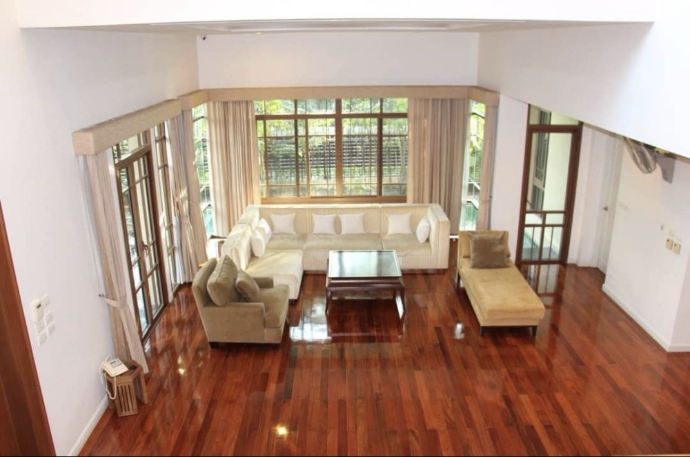 Baan Sansiri Sukhumvit 67 4bed 5bath 110sqwah 490sqm. 122,000,000 Am: 0656199198