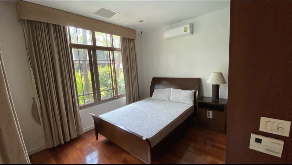 Baan Sansiri Sukhumvit 67 4bed 5bath 110sqwah 490sqm. 122,000,000 Am: 0656199198