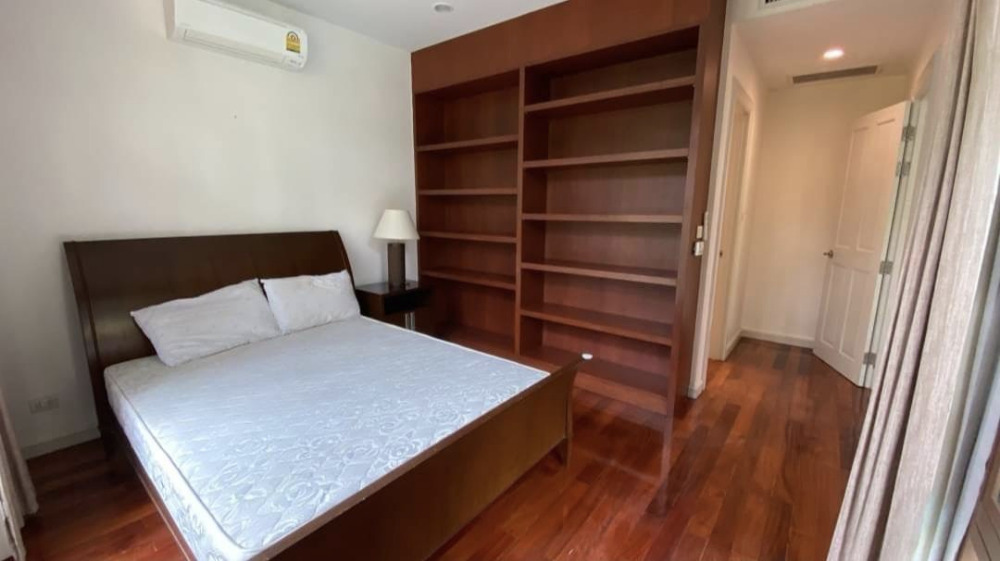 Baan Sansiri Sukhumvit 67 4bed 5bath 110sqwah 490sqm. 122,000,000 Am: 0656199198