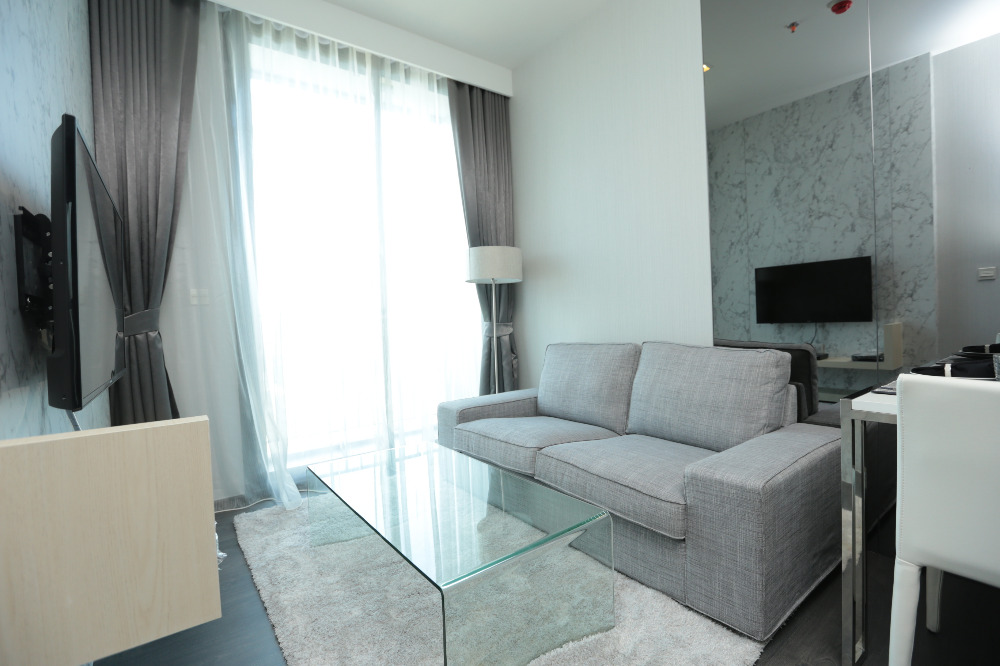 (Owner post)Edge Sukhumvit 23 1bed 33.48sqm. 7,200,000 Am: 0656199198