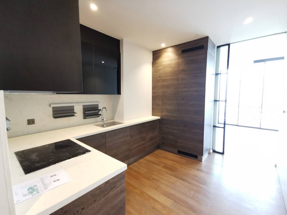 Muniq Langsuan 2bed 3bath 113sqm. 48,900,000 Am: 0656199198