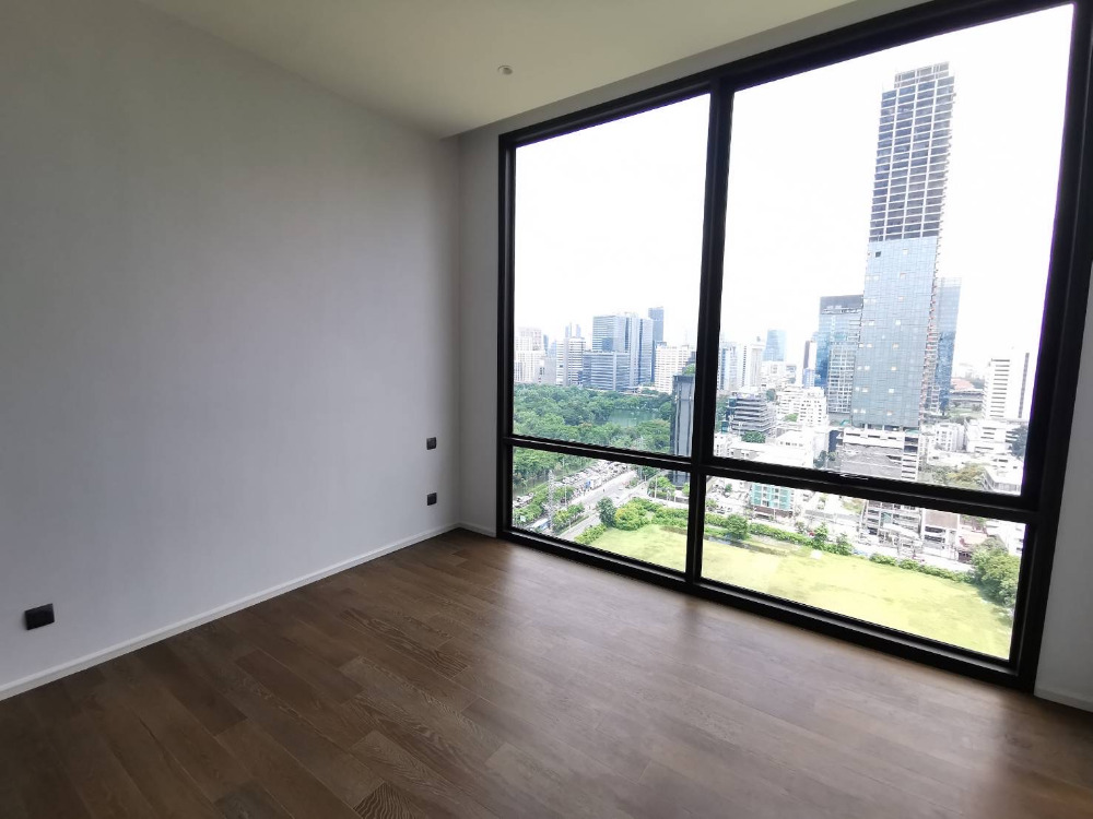 Muniq Langsuan 2bed 3bath 113sqm. 48,900,000 Am: 0656199198