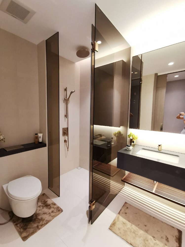 The Estelle Sukhumvit 26 2bed 2bath 90sqm. 29,000,000 Am: 0656199198