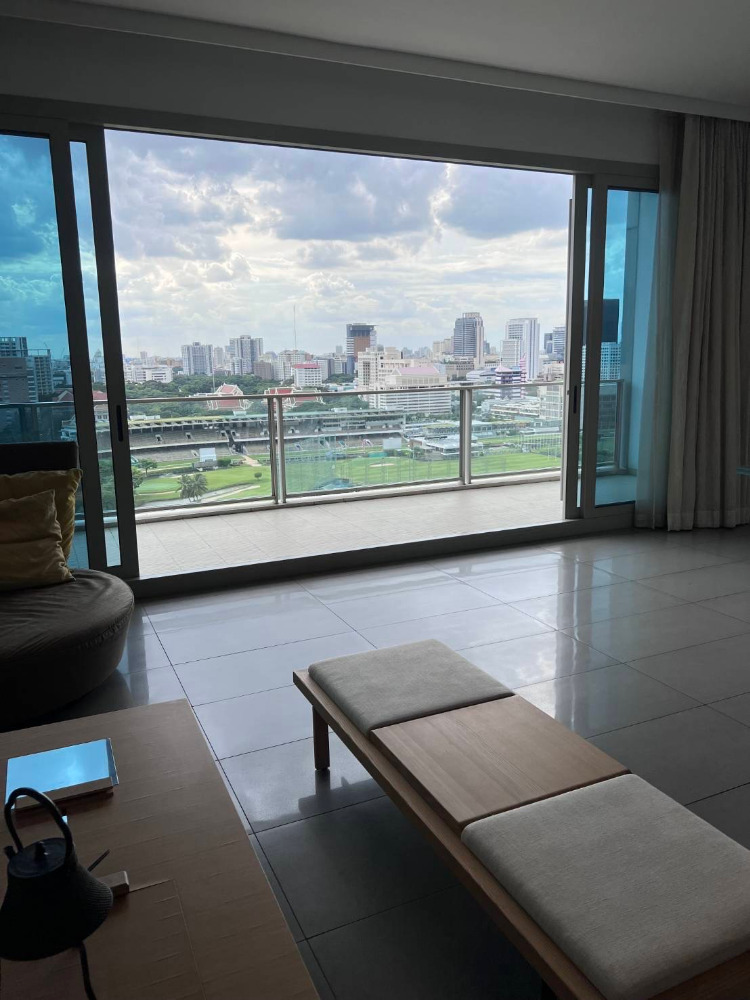 185 Rajadamri 3+1bed 4bath 225sqm. 230,000/mth Am: 0656199198