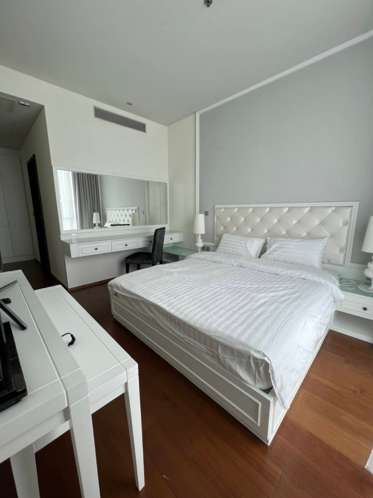 Quattro 2bed 81sqm. 3X Fl. Sale/Rent 19,900,000 Corner South/East Am: 0656199198