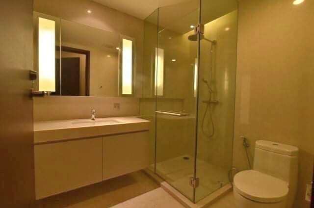 Quattro 2bed 81.03sqm. 2XFl Sale/Rent 21,000,000/ 73,000 corner North/West Am: 0656199198