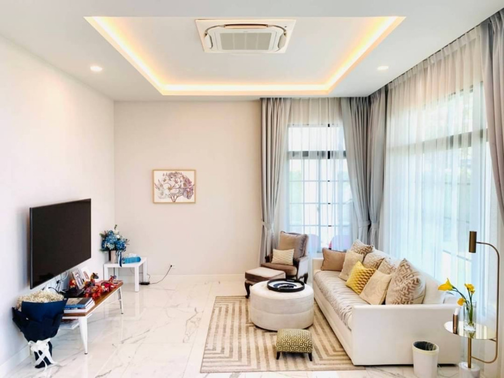 ฺBaan Sansiri Pattanakarn 4bed 5bath 180.20sqwah 155,000,000 mil Am: 0656199198