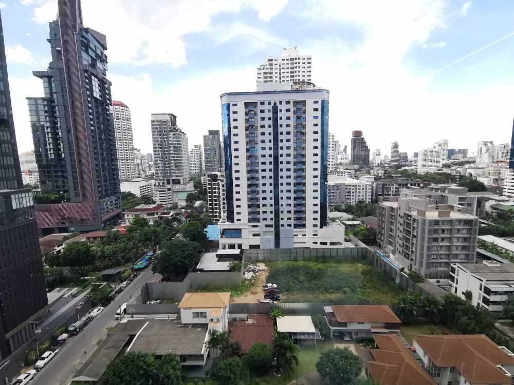 Hyde Heritage Thonglor 1bed 1bath 42.7sqm. 11,900,000 Am: 0656199198