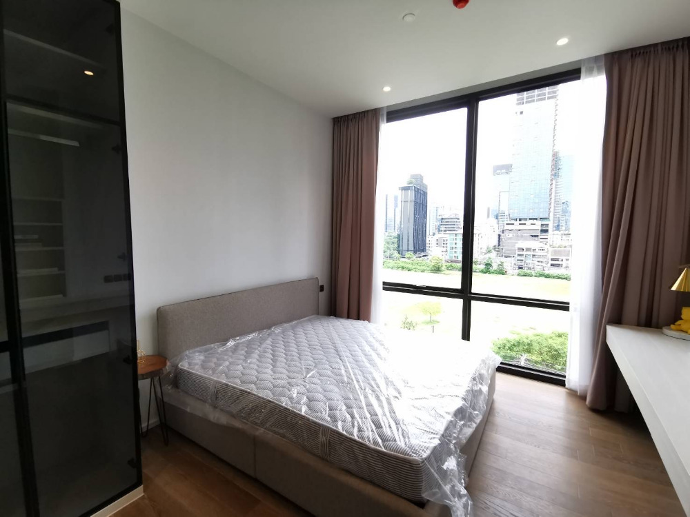 Muniq Langsuan 2bed 1bath 78.5sqm. 100,000/mth. Am: 0656199198