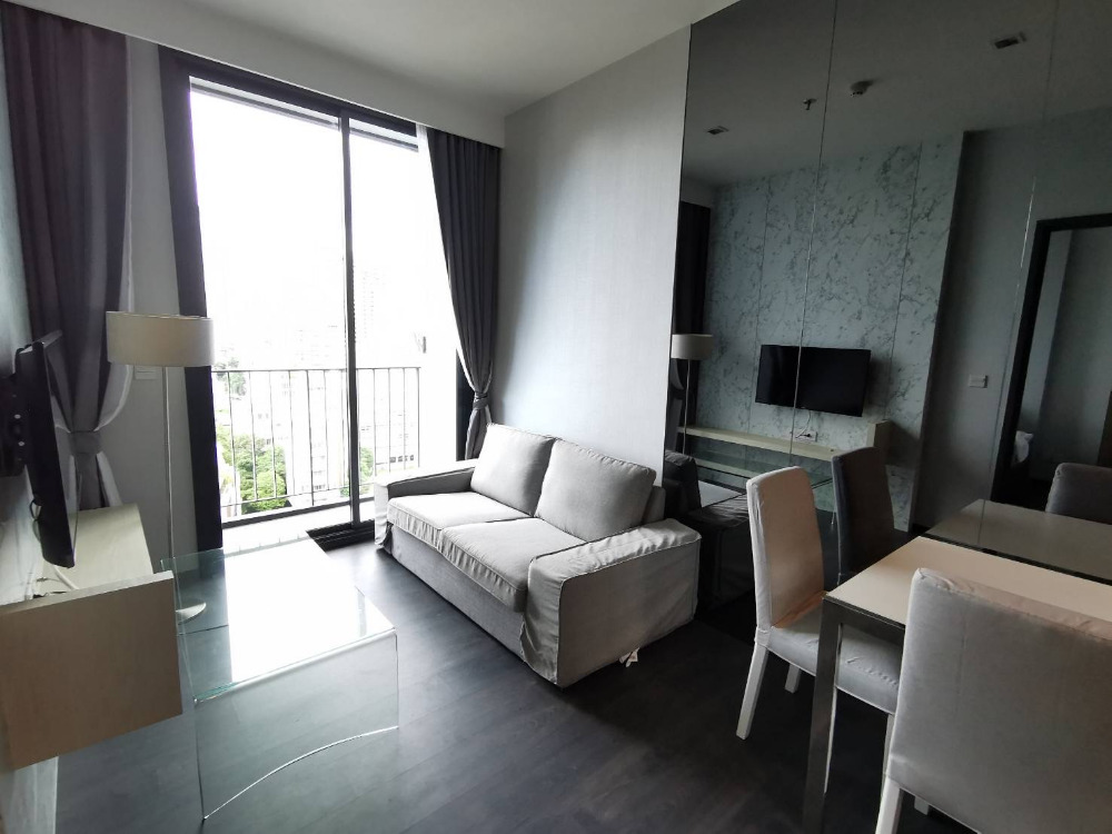 (Owner post) Edge Sukhumvit 23 1bed 1bath 33.48sqm. 25,000/mth Am: 0656199198