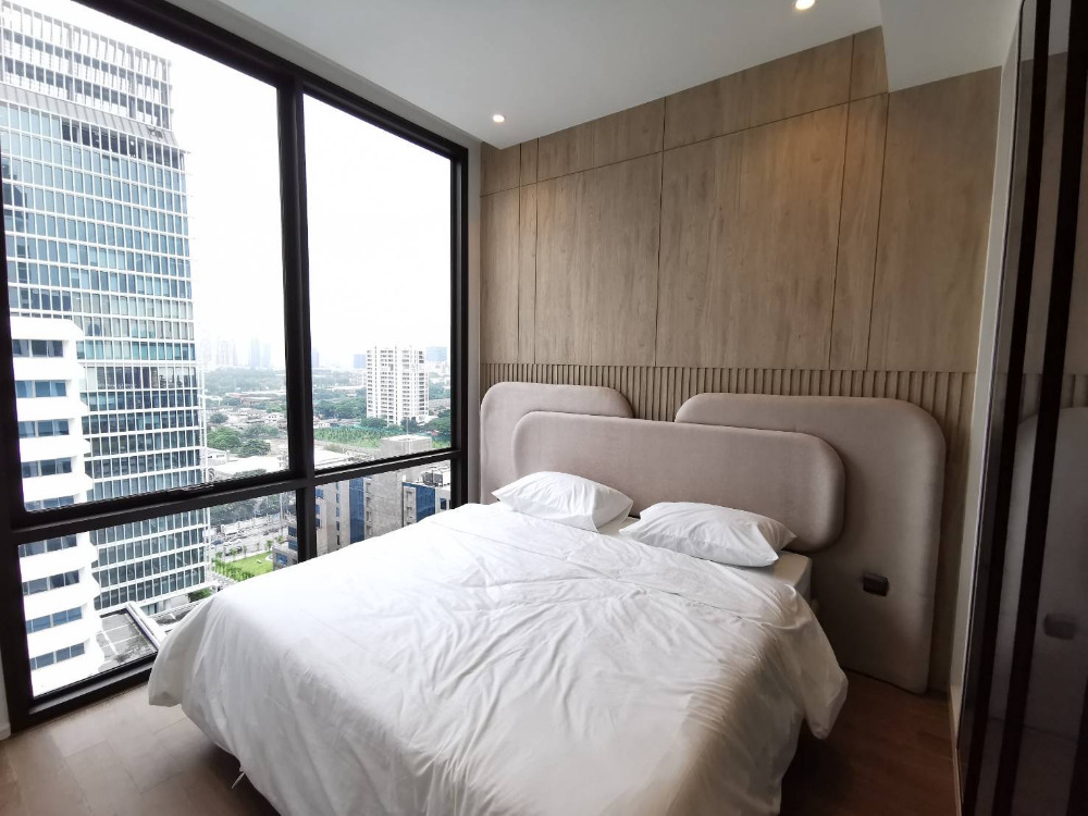 Muniq Langsuan 2bed 3bath 86sqm. 85,000/mth Am: 0656199198