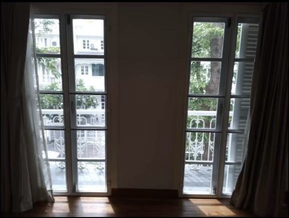 ็House for rent wireless road 6 mins walk to BTS ploenchit 300sqm. 3bed 5bath 300,000/mth Am: 0656199198