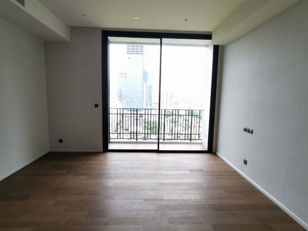 Muniq Langsuan 2bed 3bath 95sqm. 27,700,000 Am: 0656199198