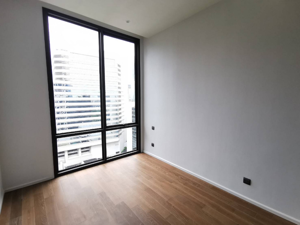 Muniq Langsuan 2bed 3bath 95sqm. 27,700,000 Am: 0656199198