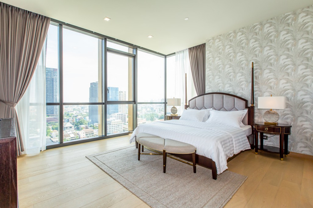 The Monument Thonglor 2bed 3bath 125.20sqm. 28,900,000 Am: 0656199198