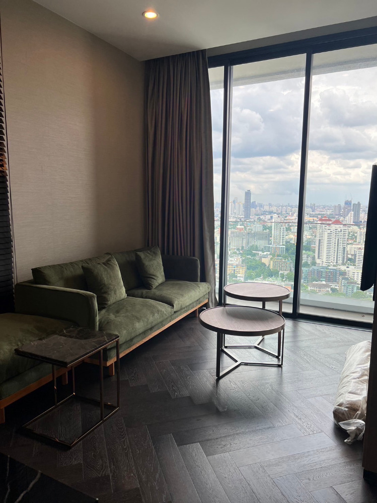 The Esse Sukhumvit 36 2bed 2bath 73sqm. 90,000/mth on 30+ Fl Am: 0656199198