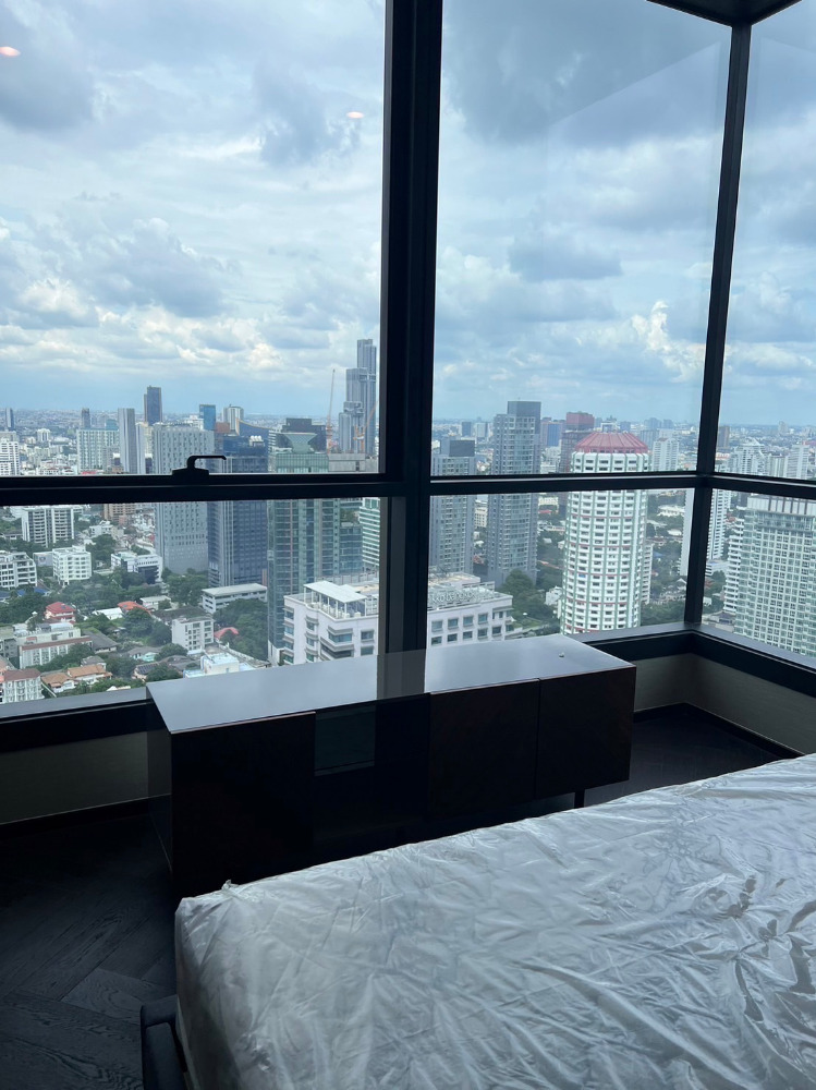 The Esse Sukhumvit 36 2bed 2bath 73sqm. 90,000/mth on 30+ Fl Am: 0656199198