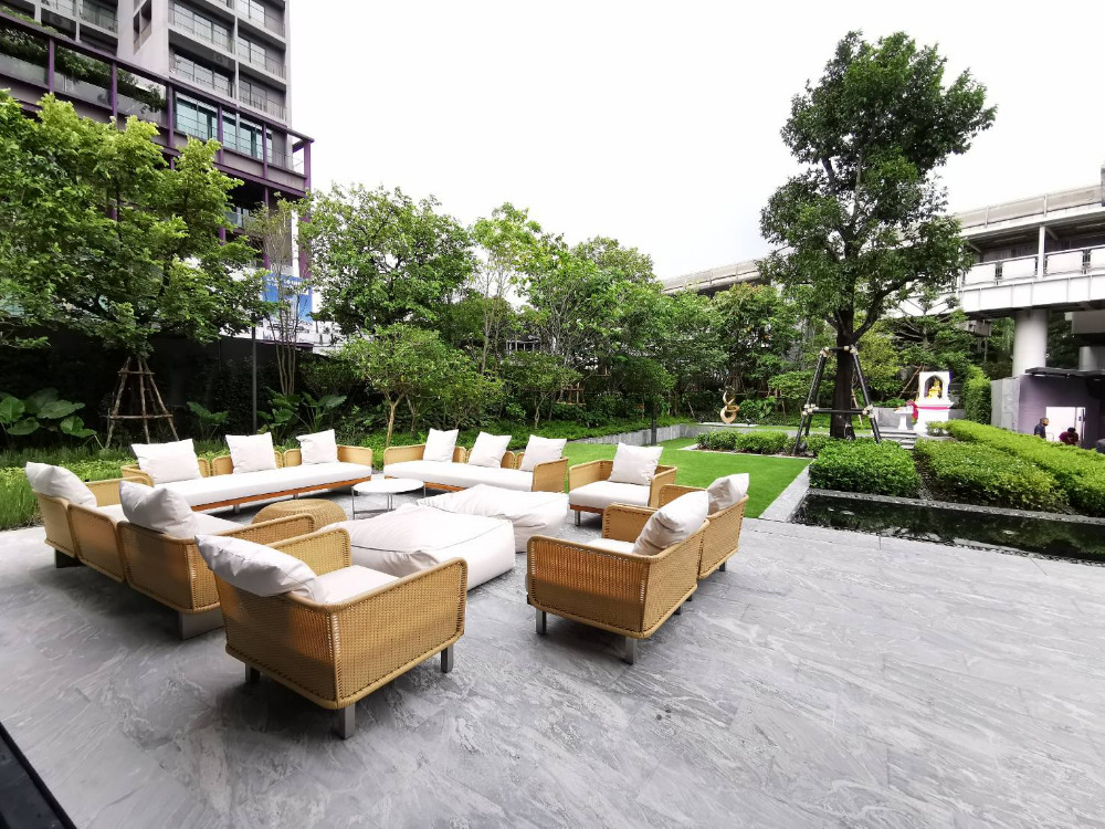 The Esse Sukhumvit 36 2bed 2bath 73sqm. 90,000/mth on 30+ Fl Am: 0656199198