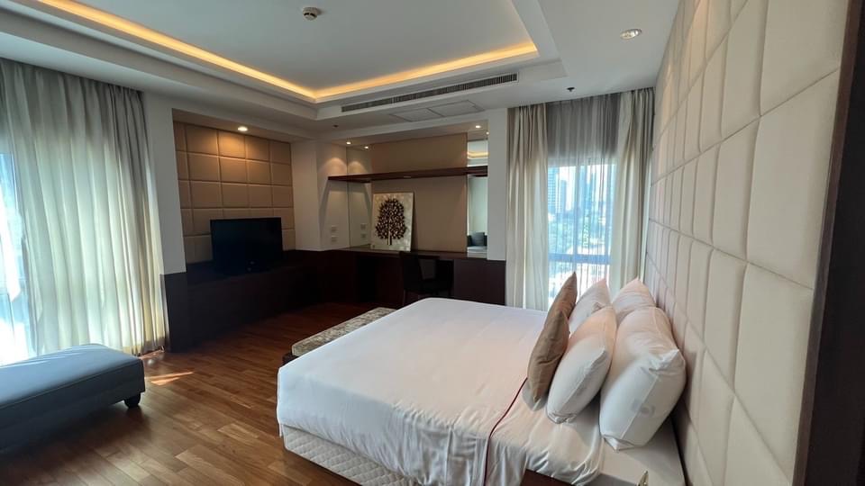 Royal Residence Park 3bed 3bath 230sqm. 140,000/mth