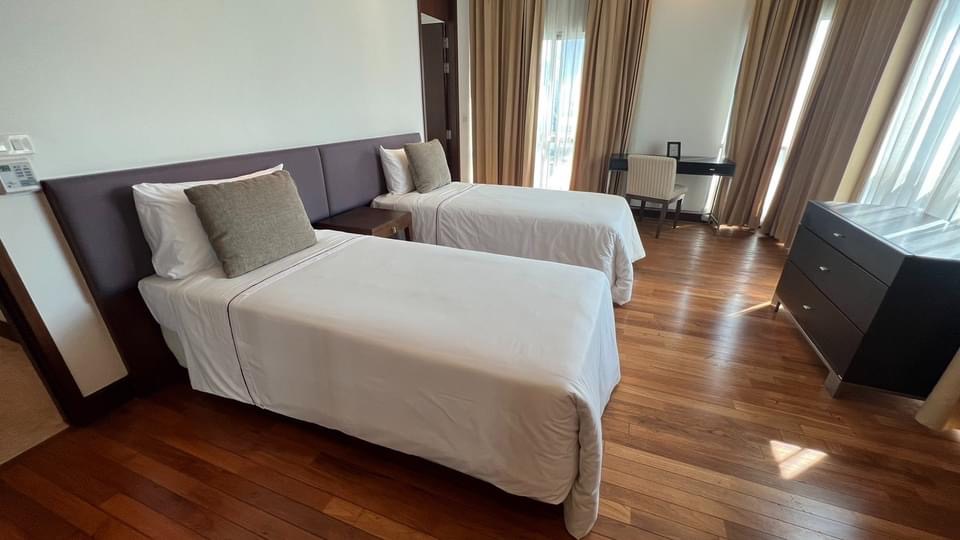 Royal Residence Park 3bed 3bath 230sqm. 140,000/mth