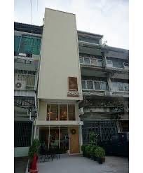 Shophouse Sukhumvit 28 near BTS Prompong 16sqwah 300sqm. 23,590,000 Am: 0656199198