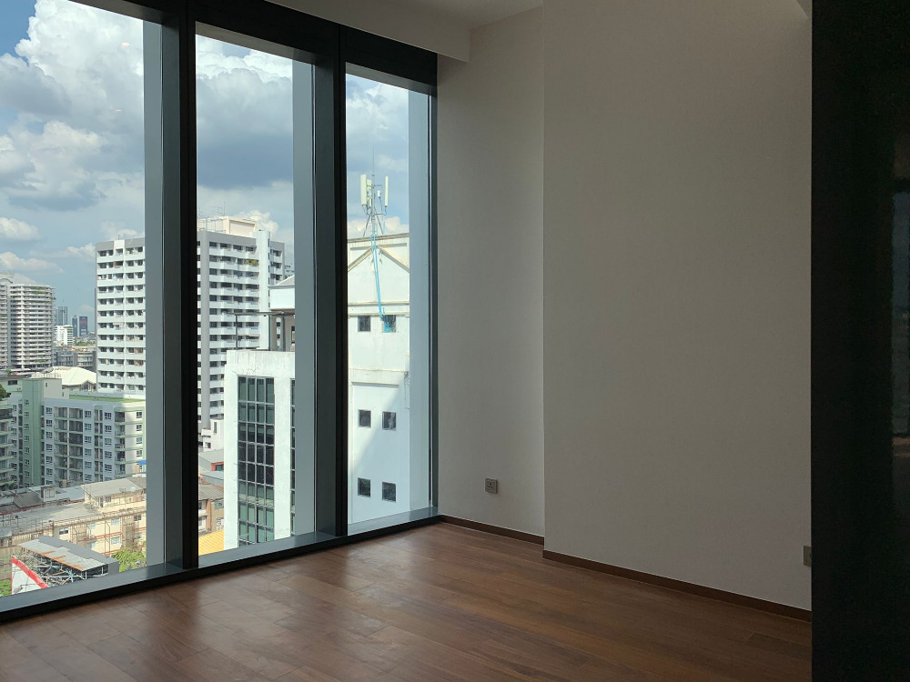 The Estelle Sukhumvit 26 2+1bed 143.5sqm. 43,000,000 Am: 0656199198