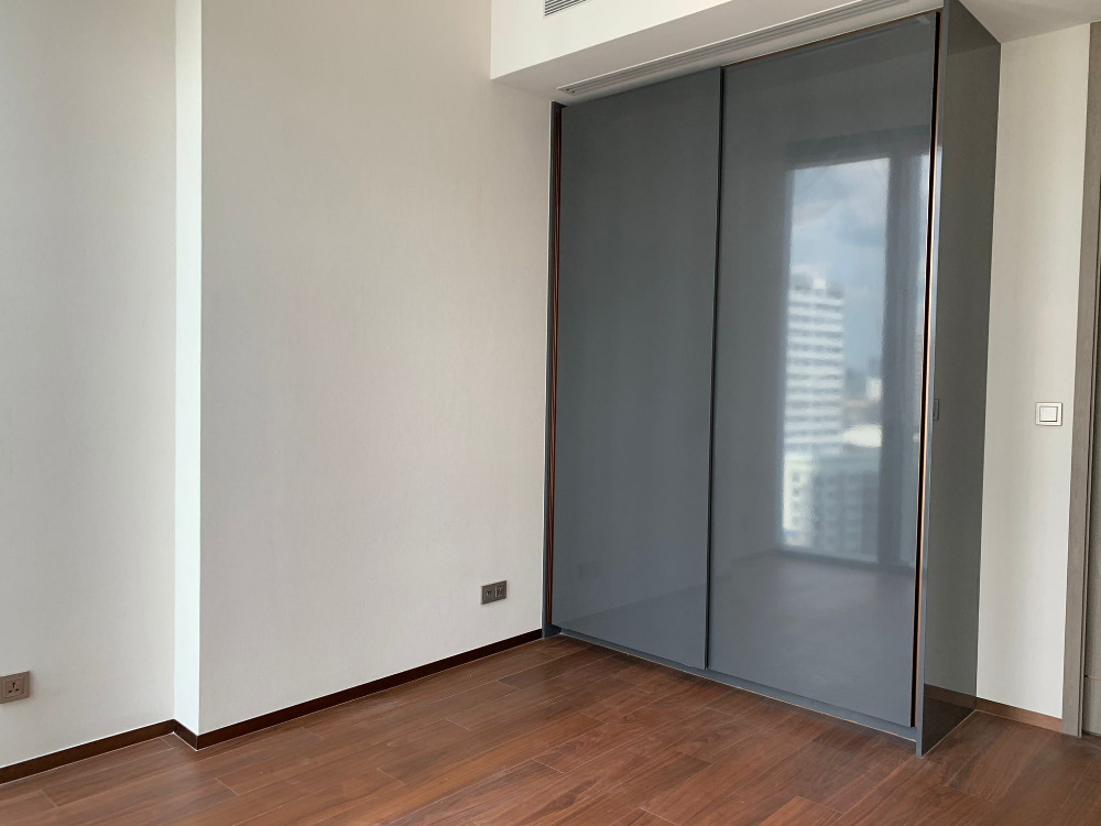 The Estelle Sukhumvit 26 2+1bed 143.5sqm. 43,000,000 Am: 0656199198