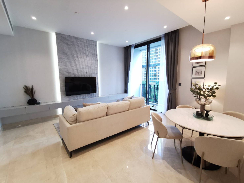 Muniq Langsuan 2bed 3bath 86sqm. 85,000/mth Am: 0656199198