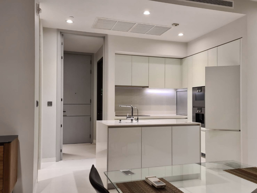 VITTORIO Sukhumvit 39 2bed 2bath 127.40sqm. 130,000/mth Am: 0656199198