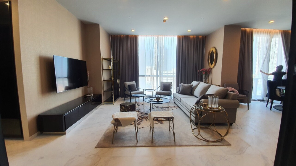 The Monument Thonglor 2bed 3bath 125sqm. 33,500,000 Am: 0656199198