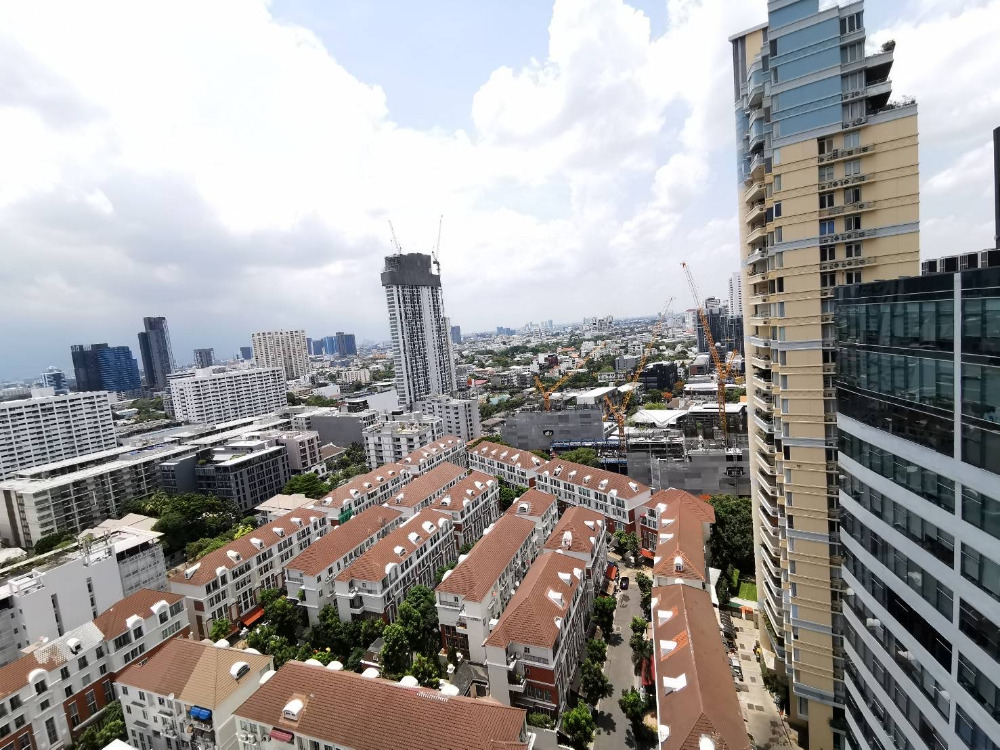 Khun by Yoo: 2bed 2bath 82.21sqm. 25,900,000 Am: 0656199198