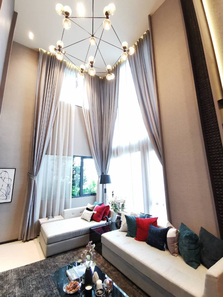 Classe Sukhumvit 77: 40 sqwah 259 sqm. 3bed 4bath show house Fully Furnished 27,900,000 Am: 0656199198