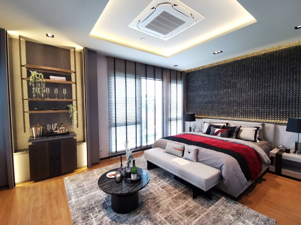 Classe Sukhumvit 77: 40 sqwah 259 sqm. 3bed 4bath show house Fully Furnished 27,900,000 Am: 0656199198