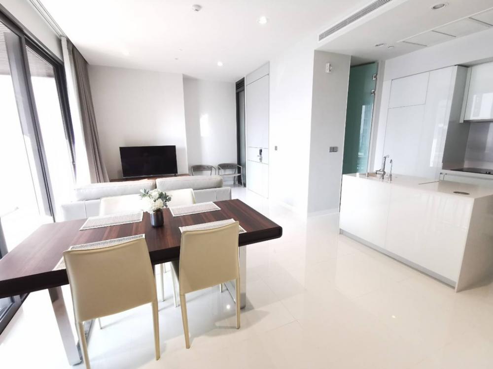 VITTORIO 101sqm 2bed 2bath + guest toilet 100,000/mth Call/Line: Am 0656199198 Whatsapp/Wechat: 0849429988