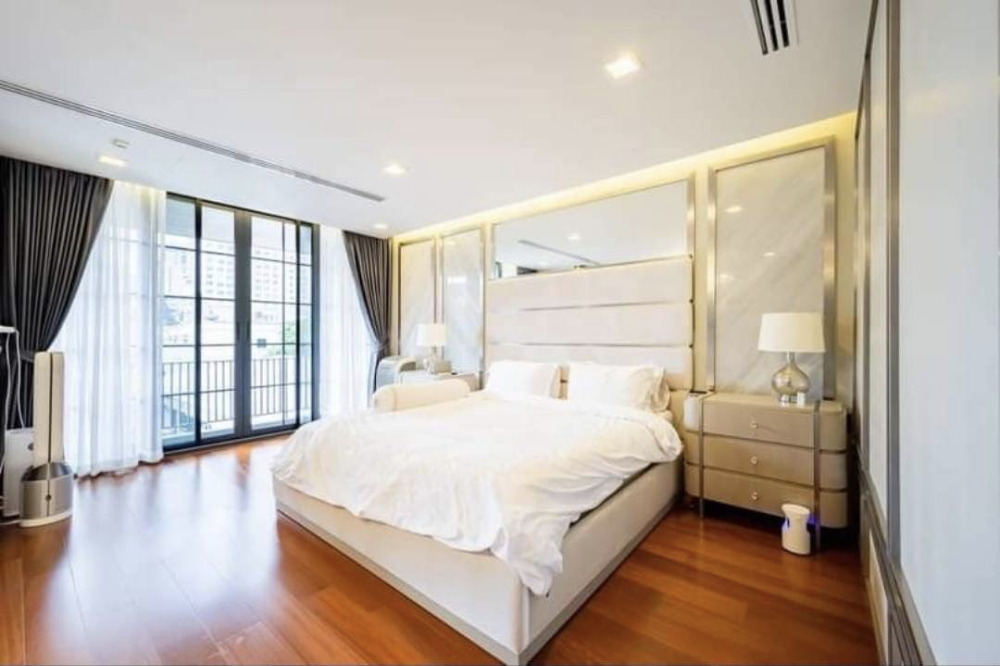 Quarter 31 4bed 5bath 425sqm. 250,000/mth Am: 0656199198