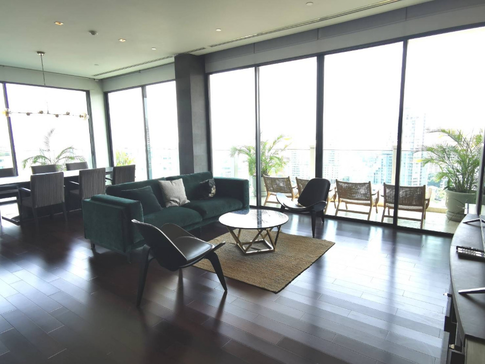 Le Raffine 39: Duplex 3bed 4bath + maid 365sqm. 69,000,000 Am: 0656199198