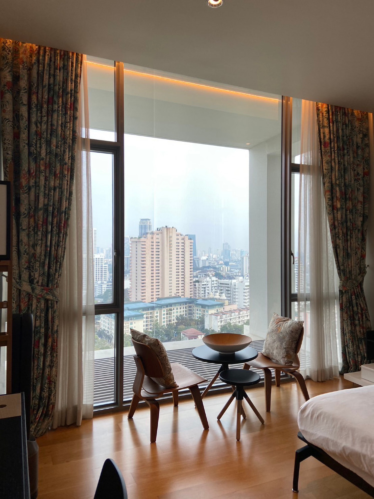 Sukhothai Residences: 1bed 2bath 122sqm. 43,000,000 Am: 0656199198