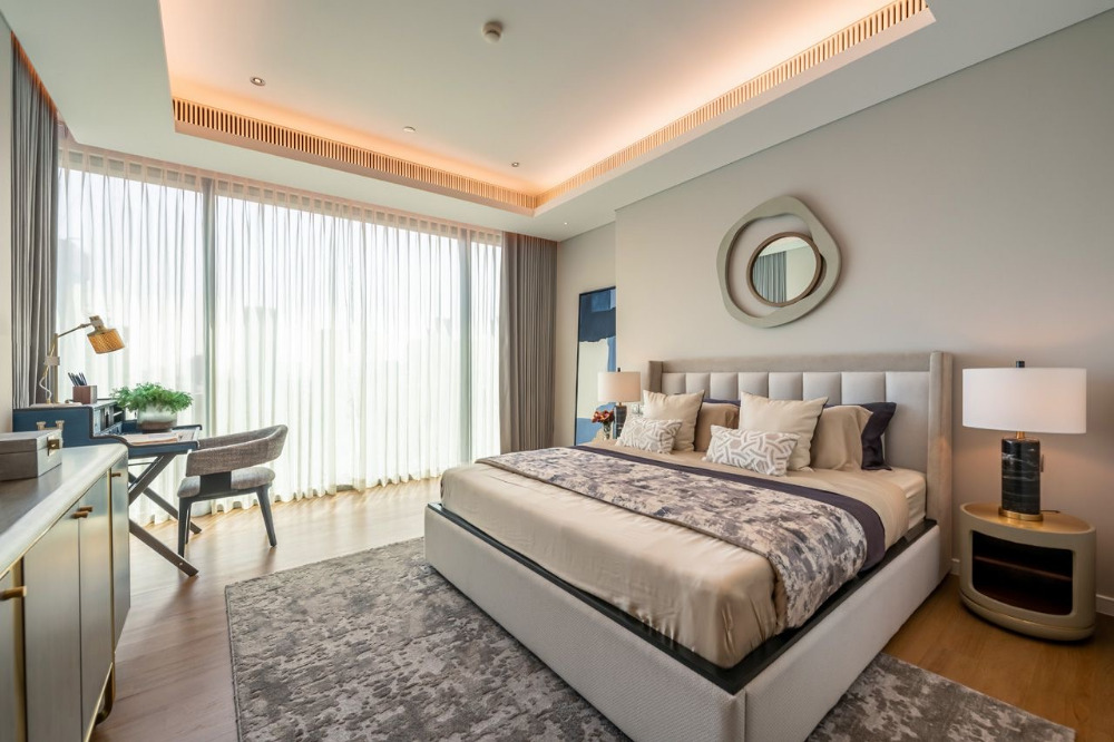 Sindhorn Tonson: 1bed 1bath 87sqm. 19,900,000 Brandnew Fully Furnished high fl. Am: 0656199198