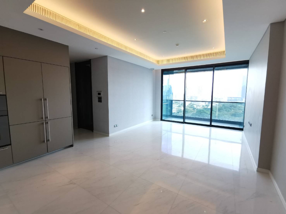 Sindhorn Tonson: 1bed 1bath 87sqm. 19,900,000 Brandnew Fully Furnished high fl. Am: 0656199198