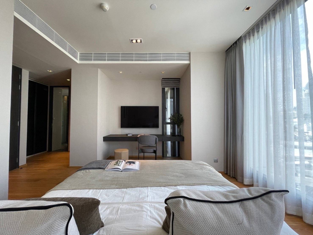 Beatniq Sukhumvit 32: Duplex 2bed 2bath  96.14sqm 110,000/mth Am: 0656199198