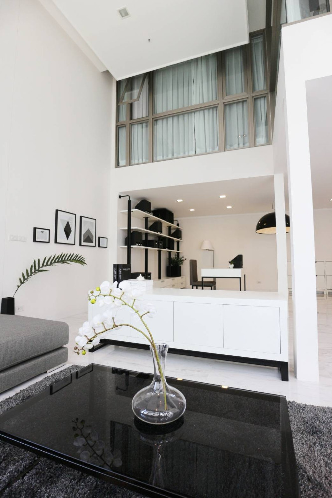 The Emporio Place Sukhumvit 24: 2bed 2bath Duplex + study 140.58sqm. 26,800,000 Am: 0656199198