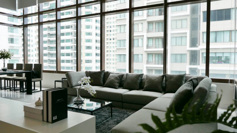 The Emporio Place Sukhumvit 24: 2bed 2bath Duplex + study 140.58sqm. 26,800,000 Am: 0656199198